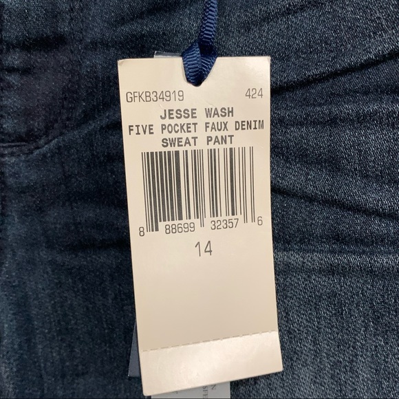 Juicy Couture Kids 5 Pocket Skinny Jean - Picture 5 of 9